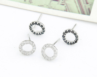 3010251(顏色隨機)回眸一笑銀耳釘|韓國飾品批發|銀飾批發|銀飾品