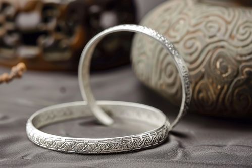 銀飾品時尚純銀首飾 攝影圖 下載至來源處